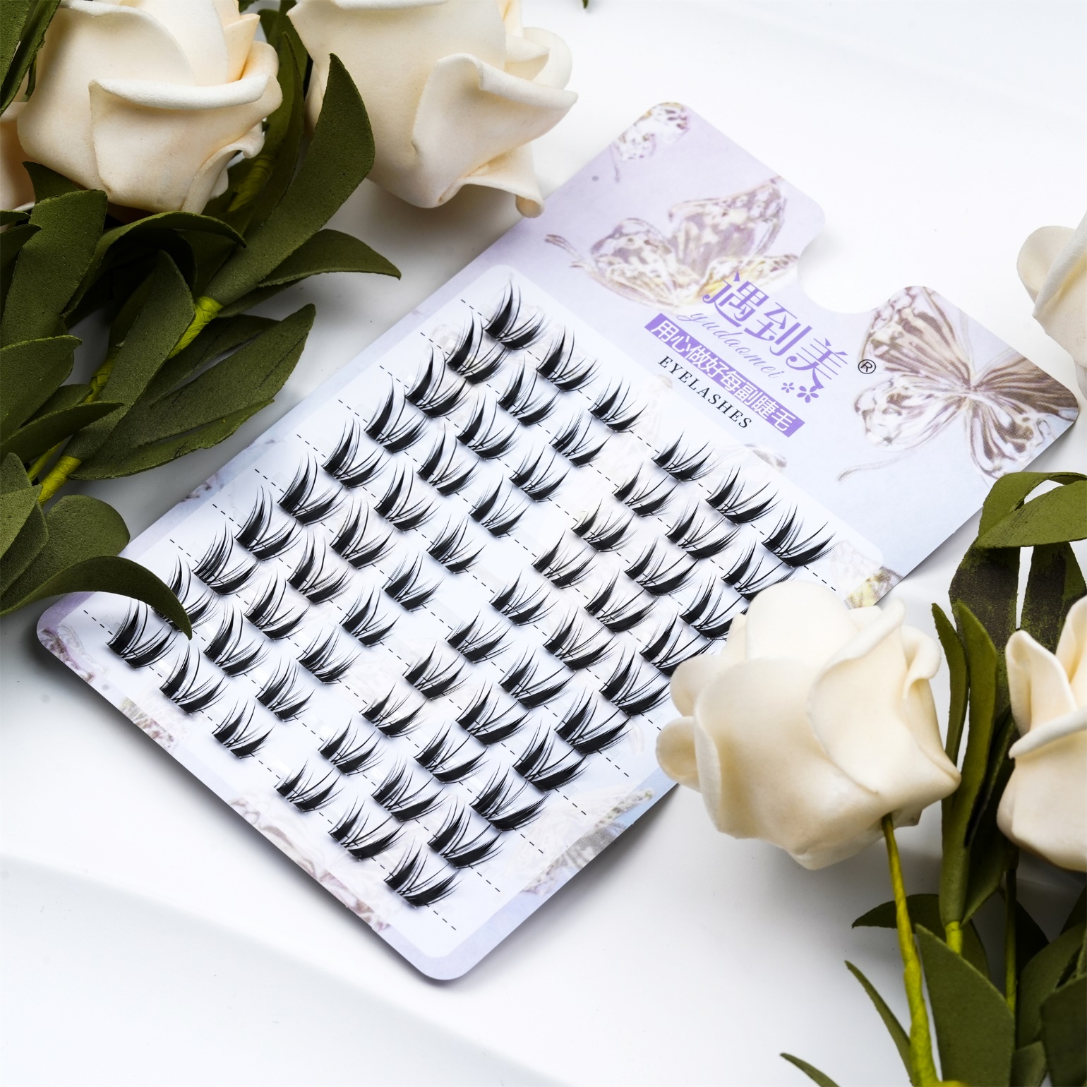 Osiągnij oszałamiające rzęsy dzięki rzęsom Cluster Lashes i zestawowi DIY Segmented Lashes